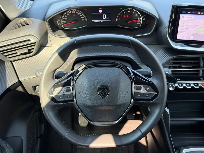 Photo de la voiture PEUGEOT 208 100 S&S BVM6 Style