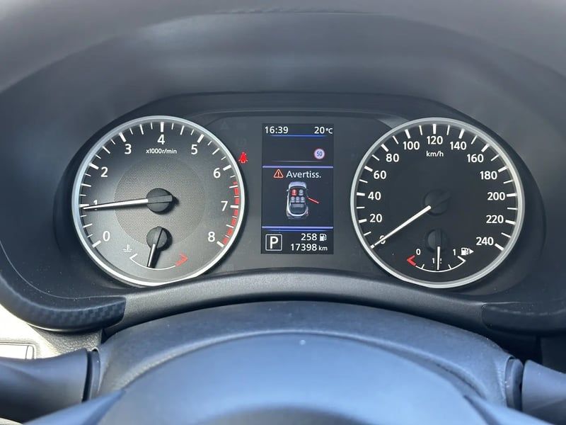 Photo de la voiture NISSAN JUKE 2023.5 DIG-T 114 DCT7 Acenta