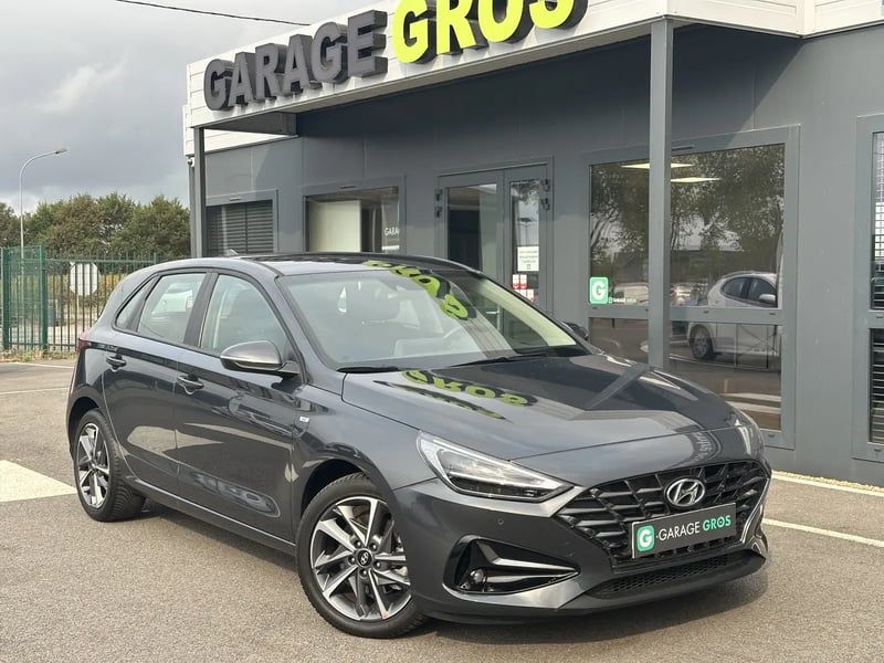Photo de la voiture HYUNDAI i30 1.0 T-GDi 120 DCT-7 Hybrid 48V Creative