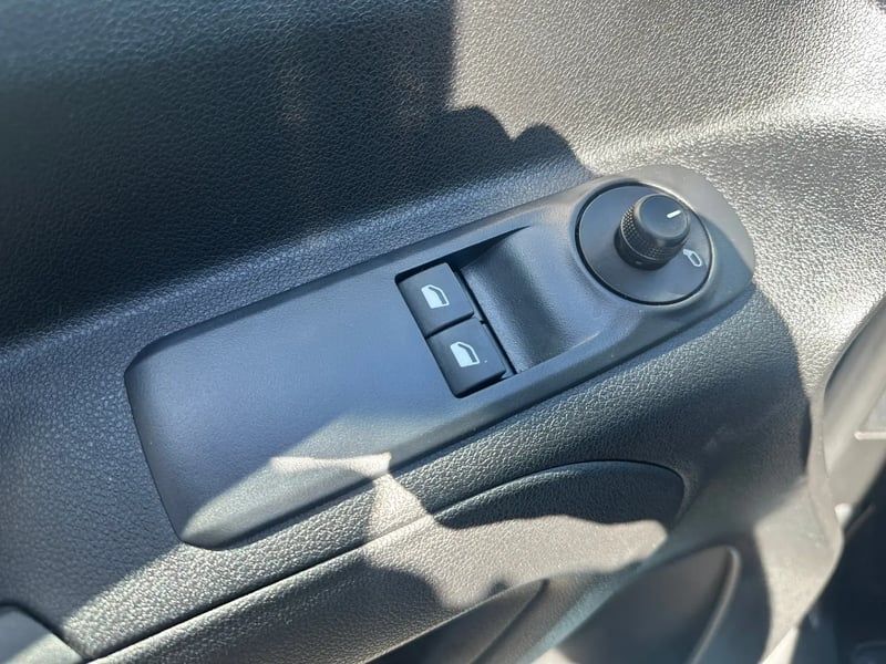 Photo de la voiture CITROEN E-BERLINGO Taille M 136 ch 54 kWh Plus