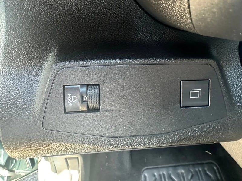 Photo de la voiture CITROEN E-BERLINGO Taille M 136 ch 54 kWh Plus