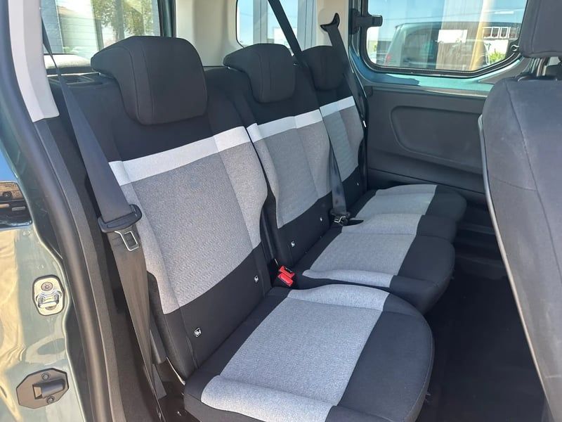 Photo de la voiture CITROEN E-BERLINGO Taille M 136 ch 54 kWh Plus