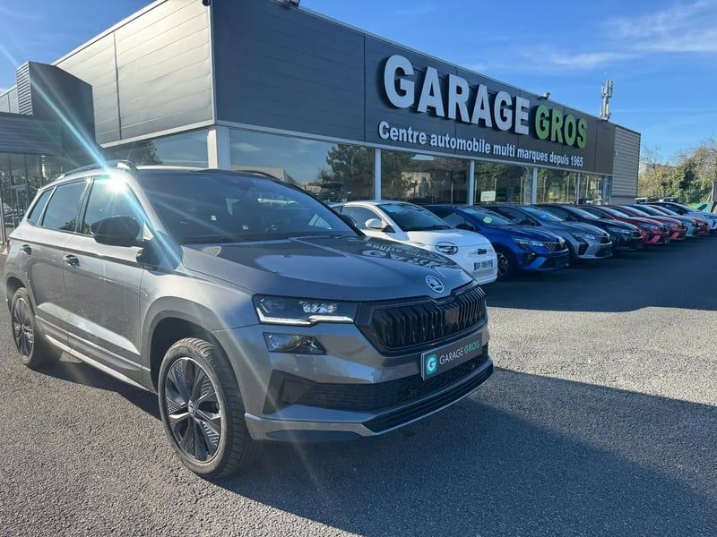 Photo de la voiture SKODA KAROQ 2.0 TDI 150 ch SCR DSG7 Sportline