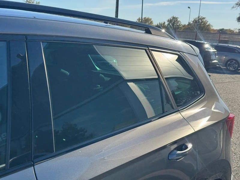 Photo de la voiture SKODA KAROQ 2.0 TDI 150 ch SCR DSG7 Sportline