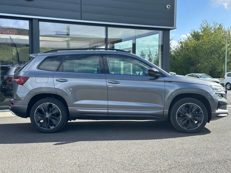 Photo de la voiture SKODA KAROQ 2.0 TDI 150 ch SCR DSG7 Sportline