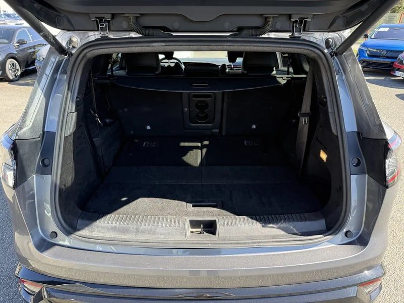 Photo de la voiture RENAULT ESPACE VI E-Tech hybrid 200 Techno