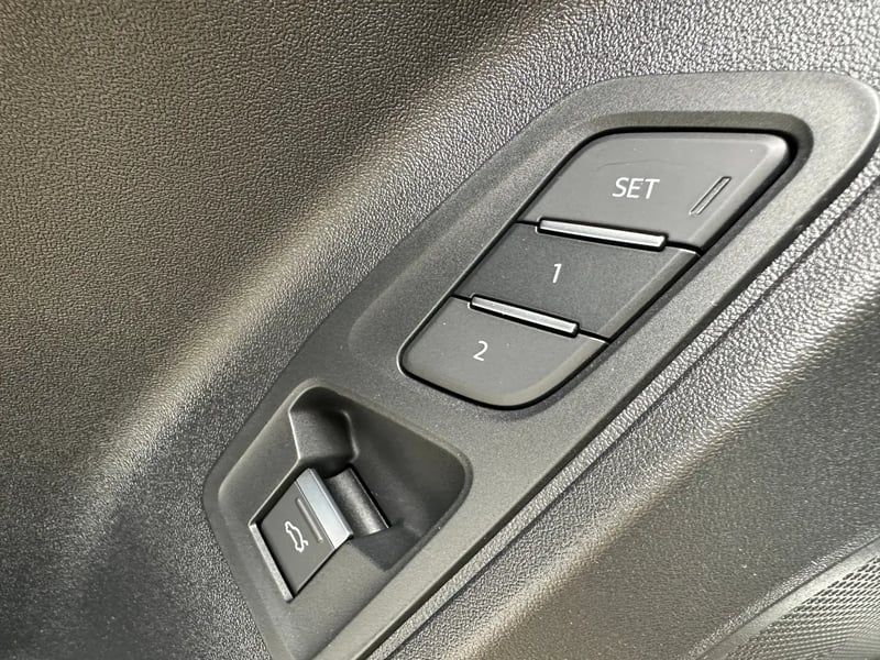 Photo de la voiture AUDI Q3 DIESEL TDI 150 ch S tronic 7 S line