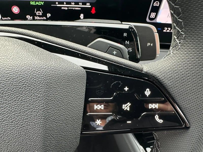 Photo de la voiture AUDI Q3 DIESEL TDI 150 ch S tronic 7 S line