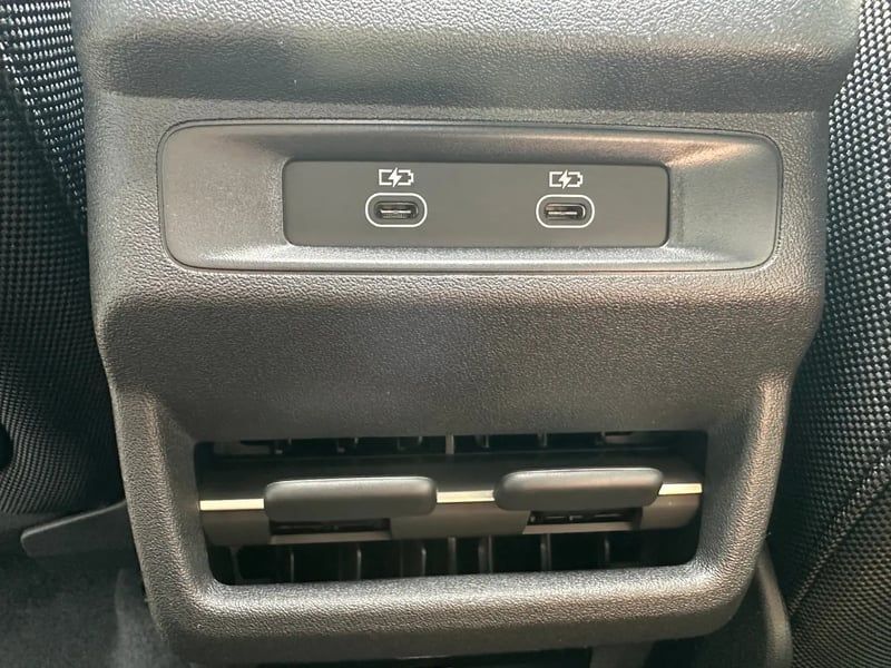 Photo de la voiture AUDI Q3 DIESEL TDI 150 ch S tronic 7 S line