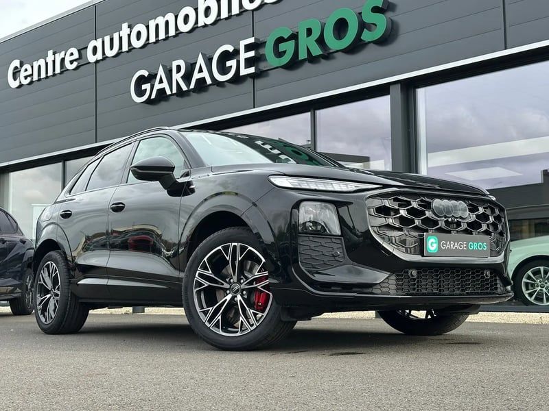 Photo de la voiture AUDI Q3 DIESEL TDI 150 ch S tronic 7 S line