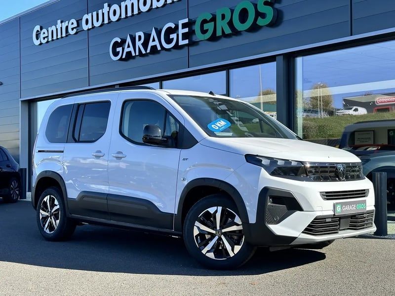 Photo de la voiture PEUGEOT RIFTER Rifter Taille M - 1.5 BlueHDi 130ch S&S GT EAT8 5 places
