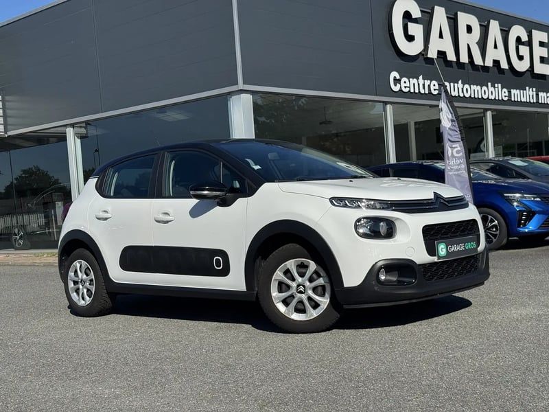 Photo de la voiture CITROEN C3 PureTech 82 Feel