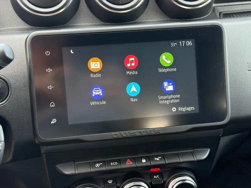Photo de la voiture DACIA DUSTER TCe 150 FAP 4x2 EDC Prestige
