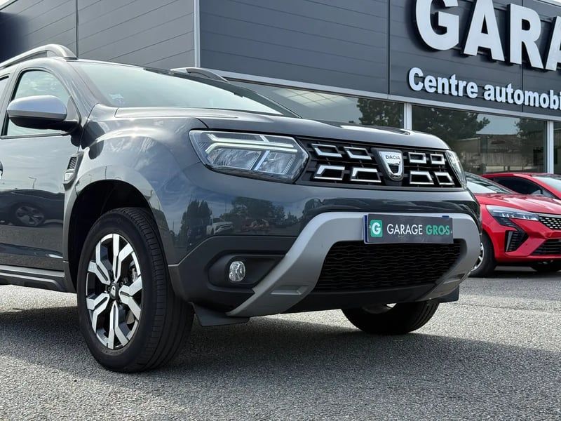 Photo de la voiture DACIA DUSTER TCe 150 FAP 4x2 EDC Prestige