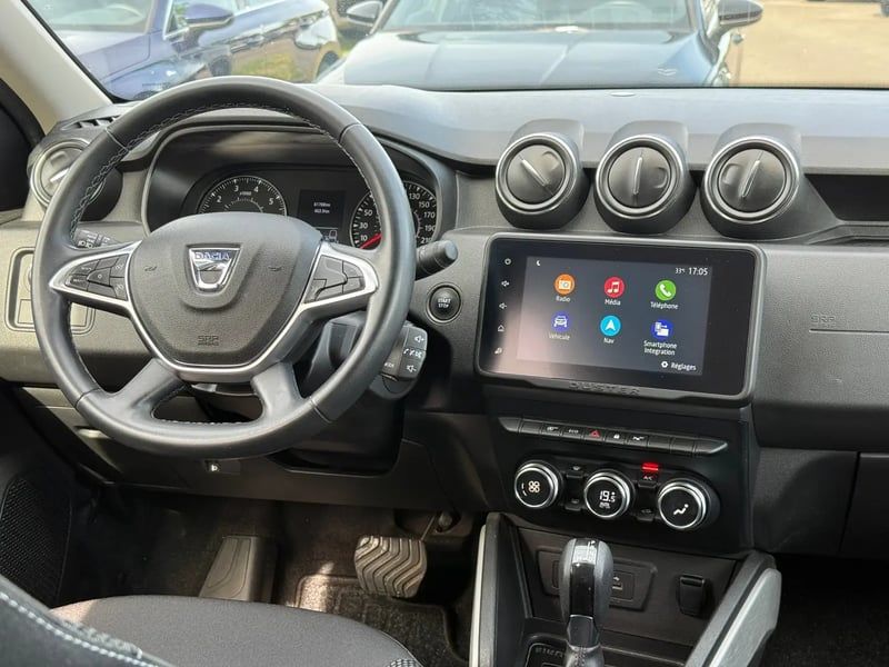 Photo de la voiture DACIA DUSTER TCe 150 FAP 4x2 EDC Prestige