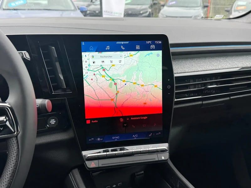 Photo de la voiture RENAULT AUSTRAL full hybrid E-Tech 200 ch Techno