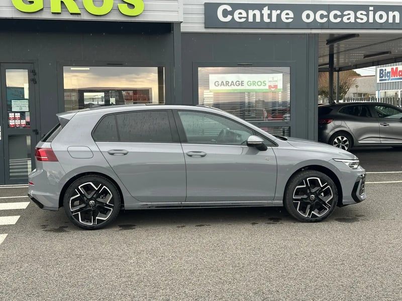 Photo de la voiture VOLKSWAGEN GOLF 2.0 TDI 150 DSG7 R-Line Edition