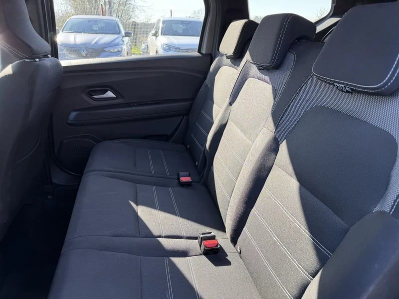 Photo de la voiture DACIA JOGGER ECO-G 100 7 places GSR2 Expression