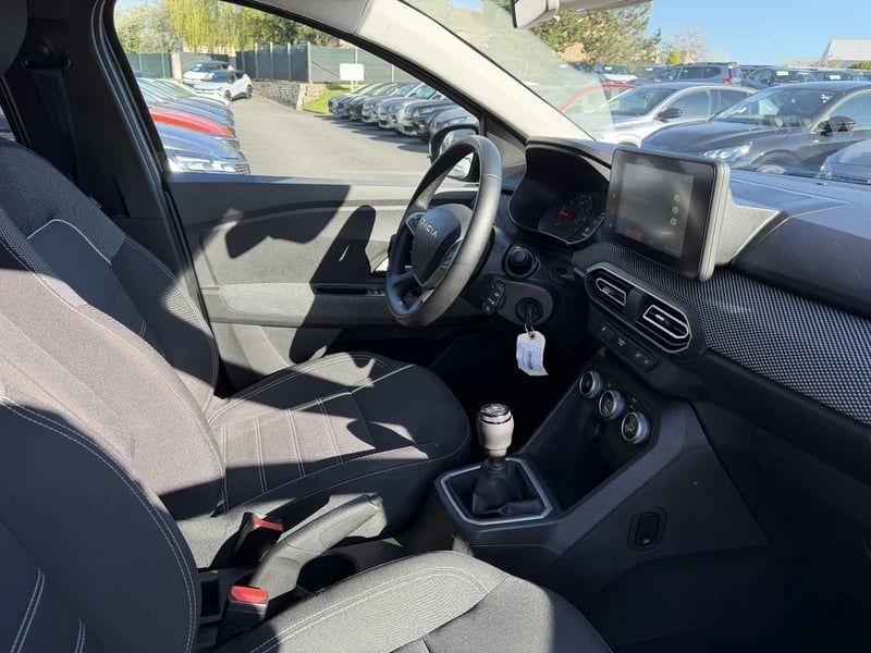Photo de la voiture DACIA JOGGER ECO-G 100 7 places GSR2 Expression