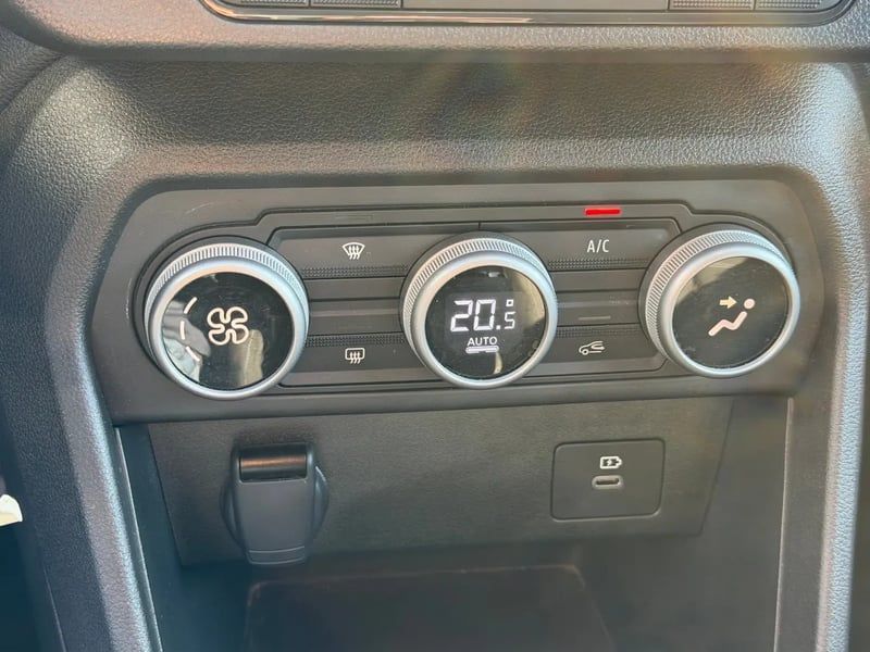Photo de la voiture DACIA JOGGER ECO-G 100 7 places GSR2 Expression