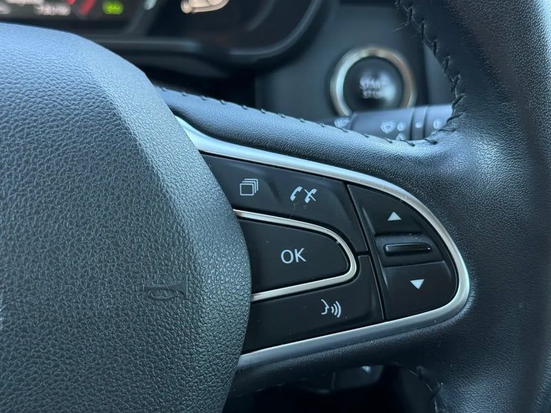 Photo de la voiture RENAULT KADJAR TCe 130 Energy Graphite EDC