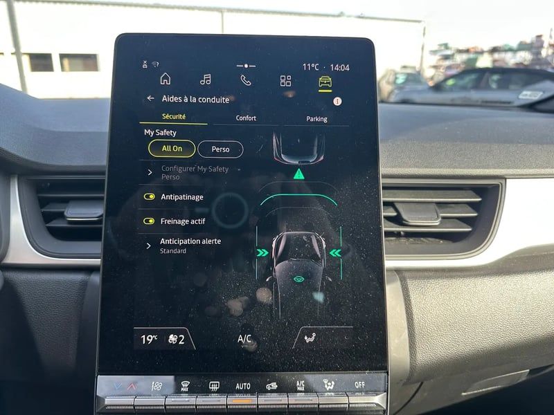 Photo de la voiture RENAULT CAPTUR TCe 90 ch Evolution