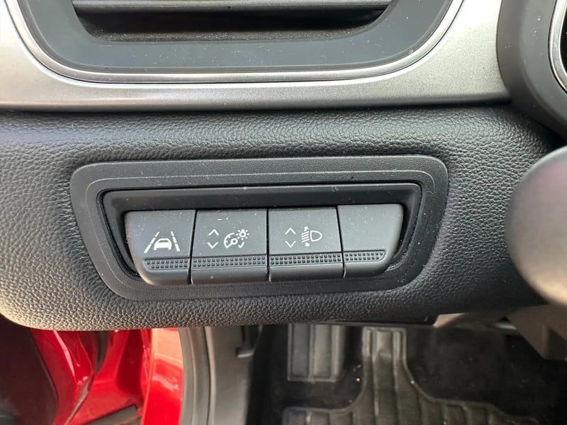 Photo de la voiture RENAULT CAPTUR TCe 90 Techno