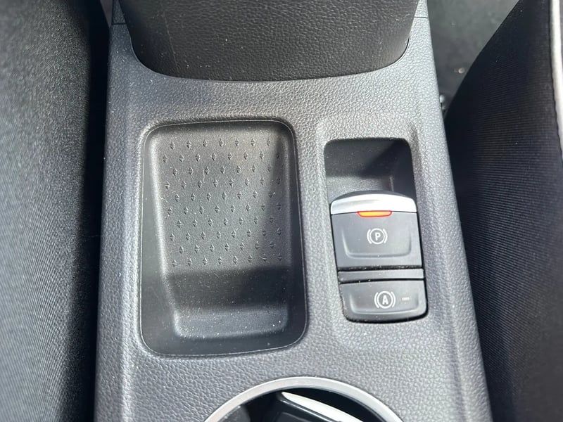 Photo de la voiture RENAULT CAPTUR TCe 90 Techno