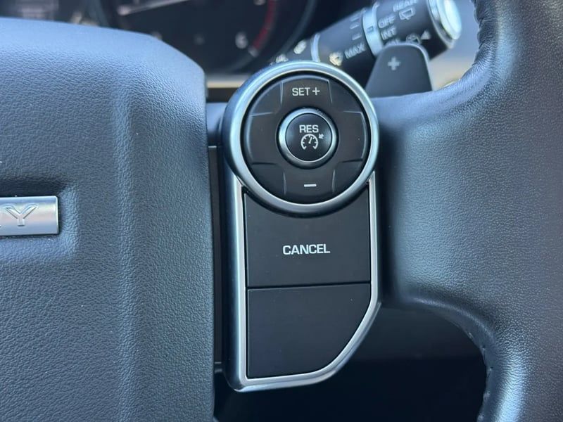 Photo de la voiture LAND ROVER DISCOVERY Mark I Sd4 2.0 240 ch SE