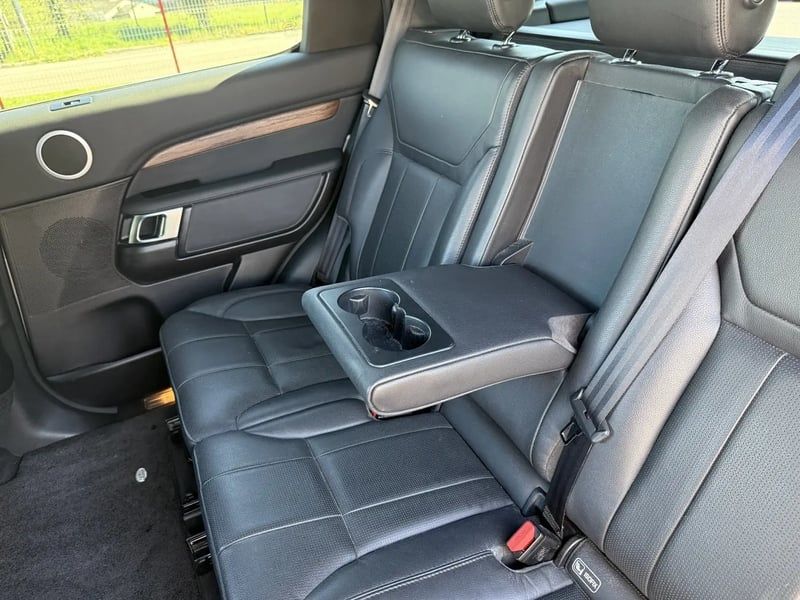 Photo de la voiture LAND ROVER DISCOVERY Mark I Sd4 2.0 240 ch SE