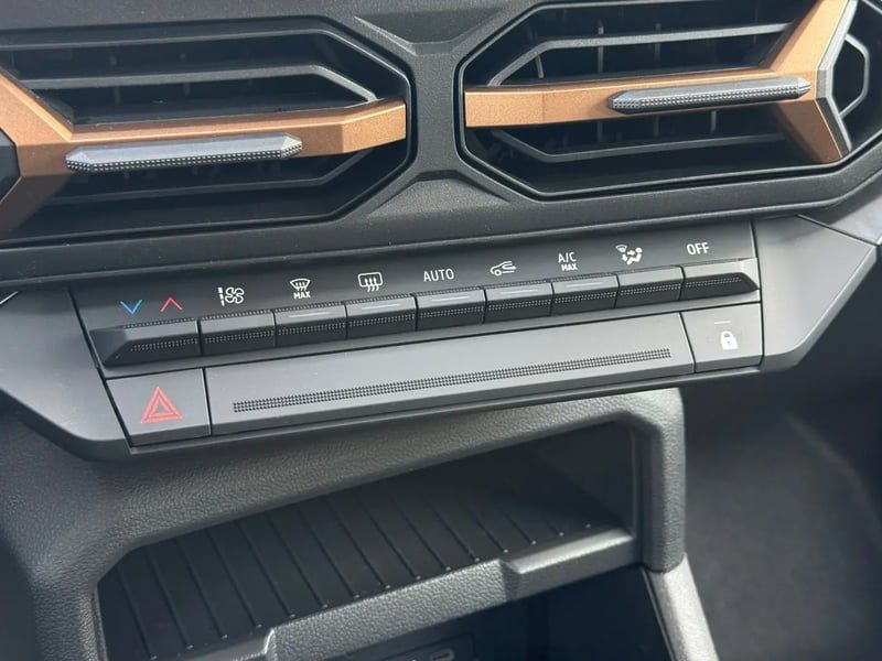 Photo de la voiture DACIA DUSTER ECO-G 120 auto Extreme