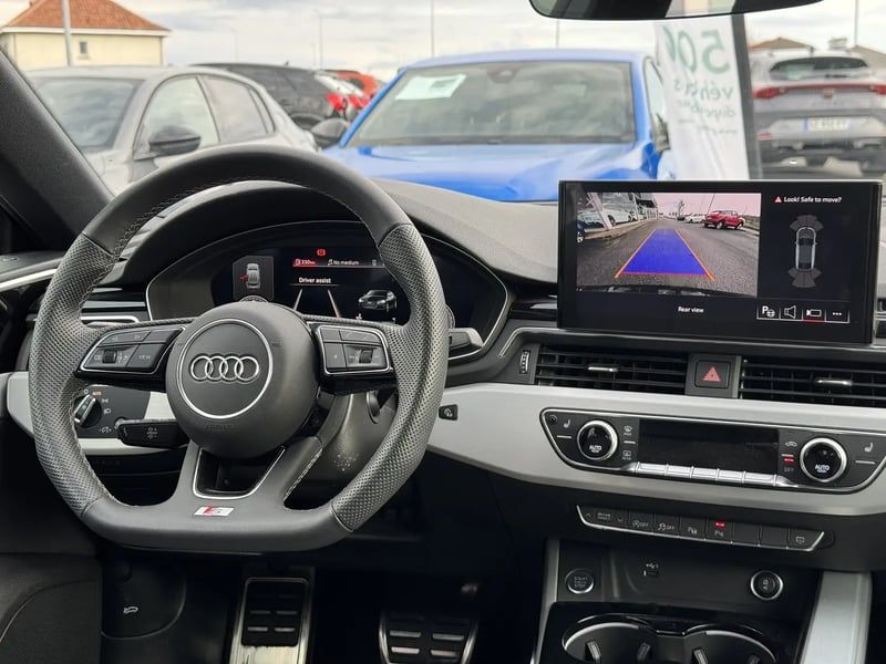 Photo de la voiture AUDI A5 SPORTBACK 35 TDI 163 S tronic 7 S Line