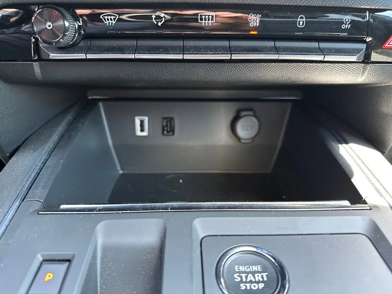 Photo de la voiture CITROEN C5 AIRCROSS BlueHDi 130 EAT8 Max