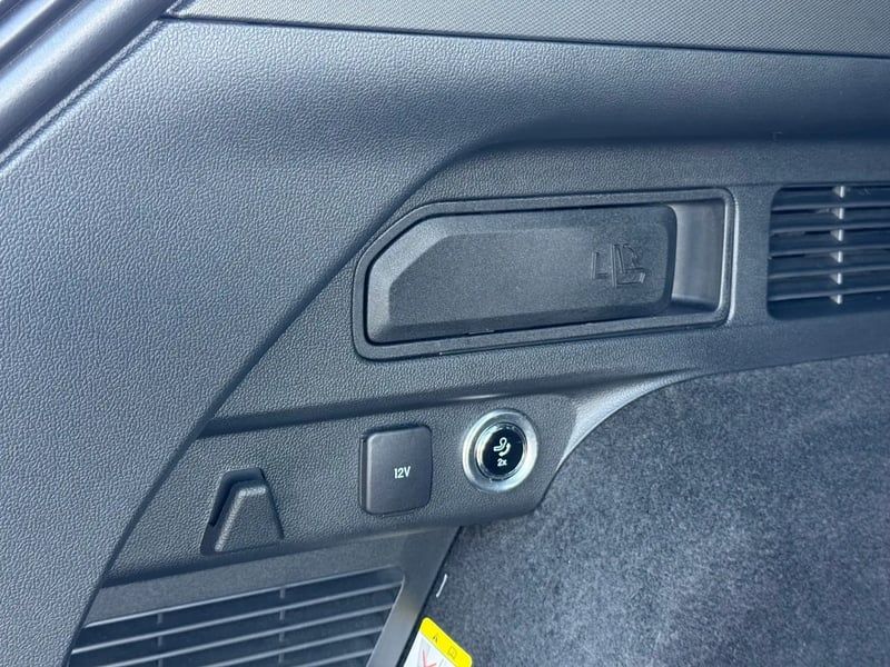 Photo de la voiture FORD KUGA 2.0 TDCi 120 S&S 4x2 Powershift ST-Line