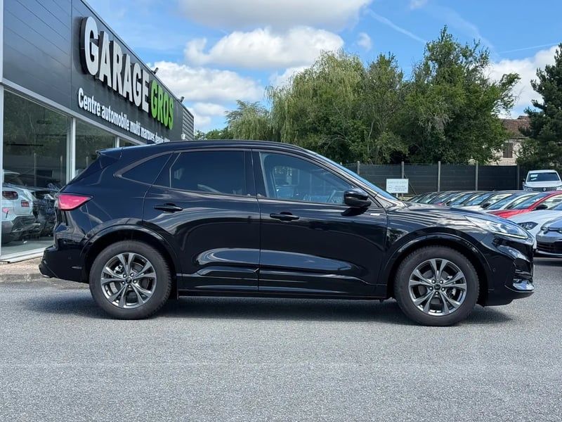Photo de la voiture FORD KUGA 2.0 TDCi 120 S&S 4x2 Powershift ST-Line