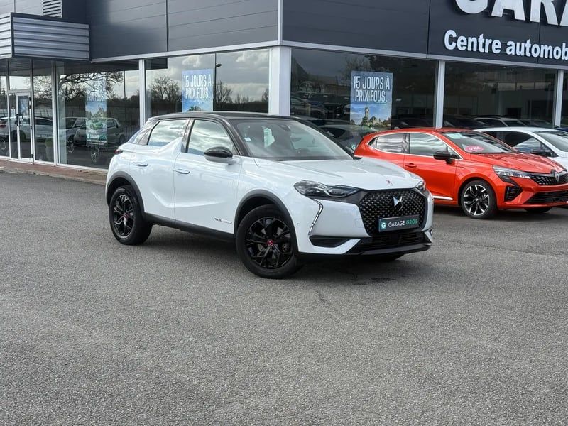 Photo de la voiture DS DS 3 CROSSBACK DS3 Crossback PureTech 130 EAT8 Performance Line