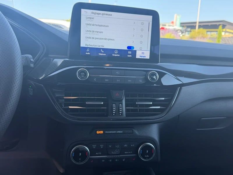 Photo de la voiture FORD KUGA 2.0 TDCi 120 S&S 4x2 Powershift ST-Line