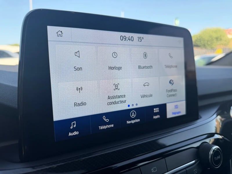 Photo de la voiture FORD KUGA 2.0 TDCi 120 S&S 4x2 Powershift ST-Line