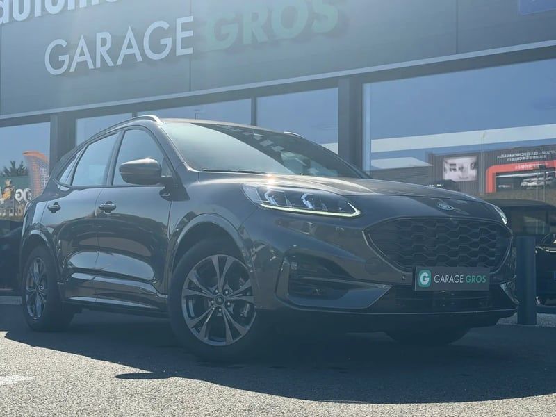 Photo de la voiture FORD KUGA 2.0 TDCi 120 S&S 4x2 Powershift ST-Line