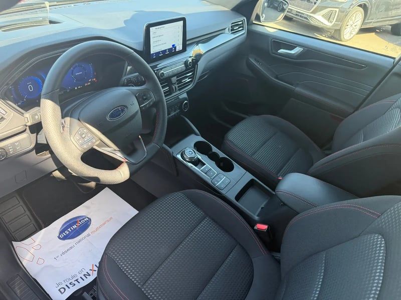 Photo de la voiture FORD KUGA 2.0 TDCi 120 S&S 4x2 Powershift ST-Line