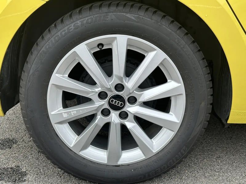 Photo de la voiture AUDI A1 SPORTBACK 25 TFSI 95 ch BVM5 S Line