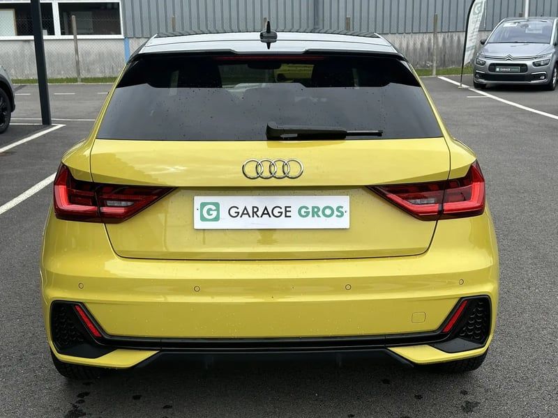 Photo de la voiture AUDI A1 SPORTBACK 25 TFSI 95 ch BVM5 S Line