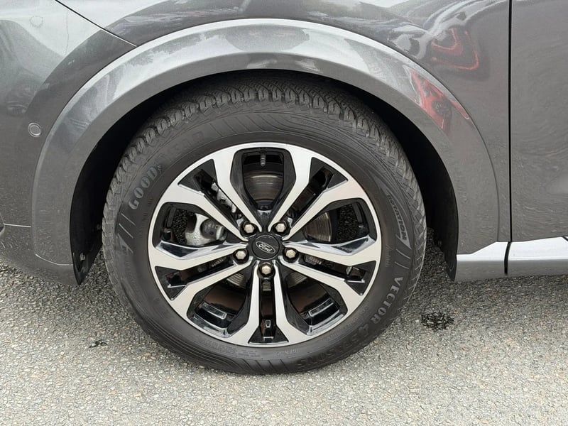 Photo de la voiture FORD PUMA 1.0 EcoBoost 155 ch mHEV S&S Powershift ST-Line - 5P