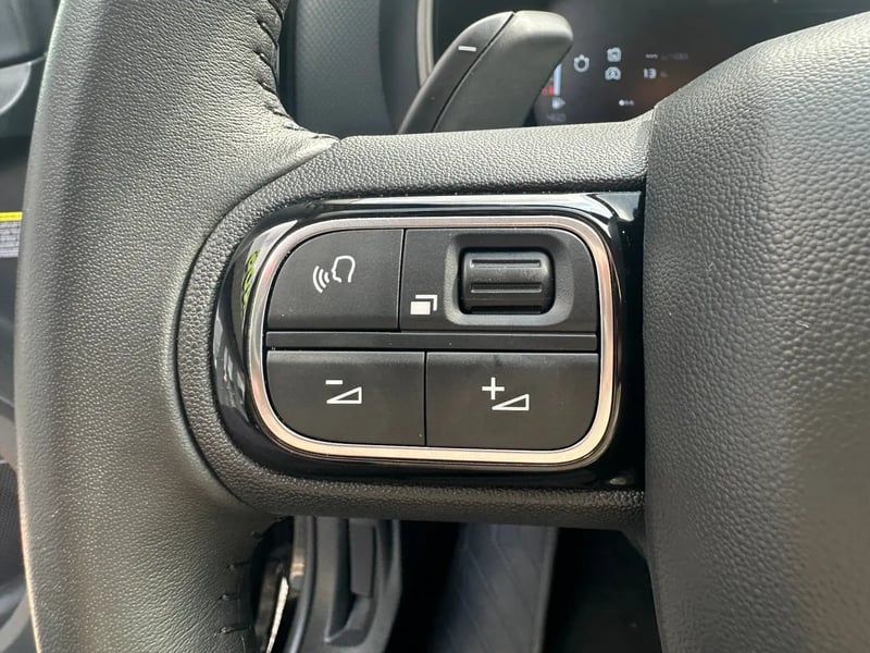 Photo de la voiture CITROEN C5 AIRCROSS Hybride 145 e-DCS6 Max