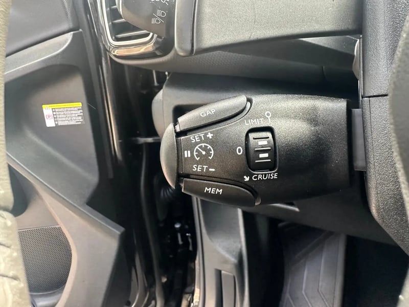 Photo de la voiture CITROEN C5 AIRCROSS Hybride 145 e-DCS6 Max