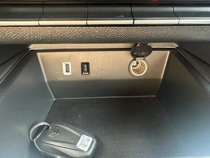 Photo de la voiture CITROEN C5 AIRCROSS Hybride 145 e-DCS6 Max