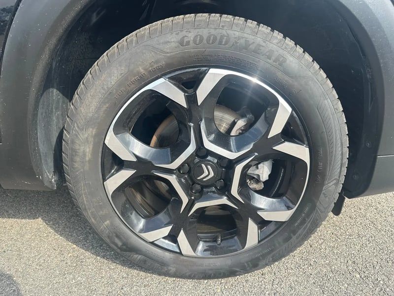 Photo de la voiture CITROEN C5 AIRCROSS Hybride 145 e-DCS6 Max