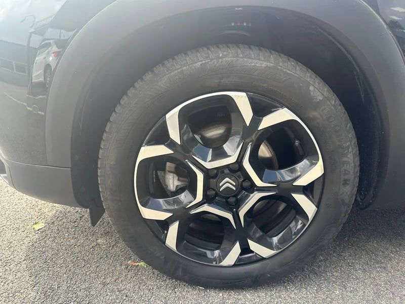 Photo de la voiture CITROEN C5 AIRCROSS Hybride 145 e-DCS6 Max