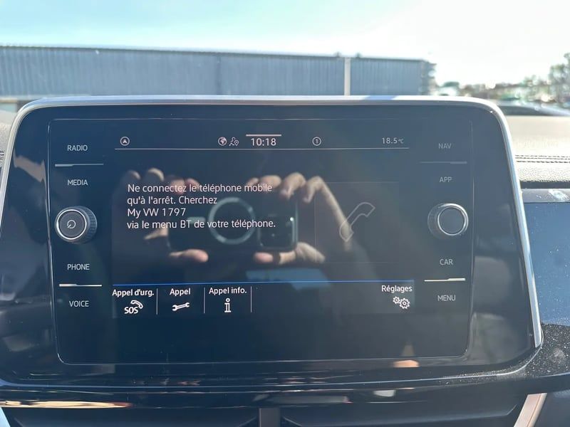 Photo de la voiture VOLKSWAGEN T-ROC 1.5 TSI EVO2 150 Start/Stop DSG7 R-Line Edition