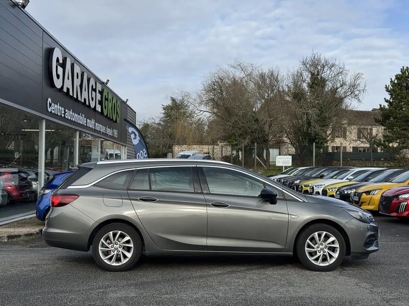 Photo de la voiture OPEL ASTRA SPORTS TOURER 1.2 Turbo 145 ch BVM6 Elégance